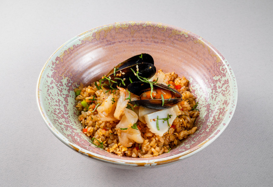 Жареный рис с морепродуктами